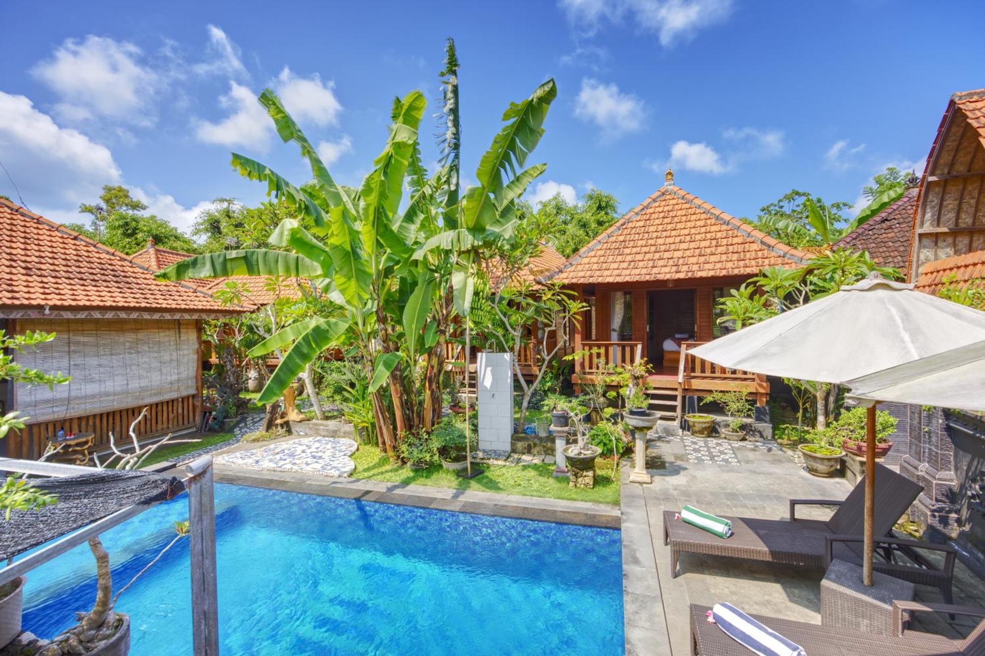 Ss Pangket Bungalow Toyapakeh Exterior photo